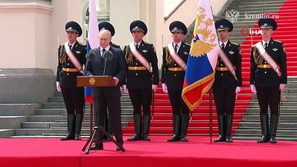 Putin: 'İsyanı bastırmak için Ukrayna'daki askerlerimizi çekme ihtiyacı duymadık'