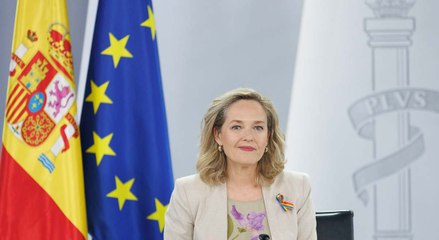 El Gobierno prorroga la rebaja del IVA de alimentos y las ayudas al transporte público