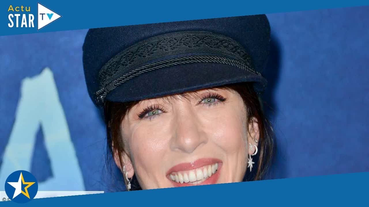 « Pour ne pas entendre ce qu’il se passait… » : Nolwenn Leroy revient sur son enfance marquée par le