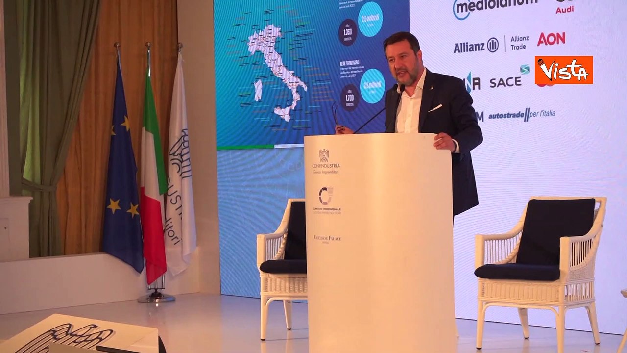 Salvini: "Voglio che fra 50 anni l'Italia sia un Paese green ma anche occupato"