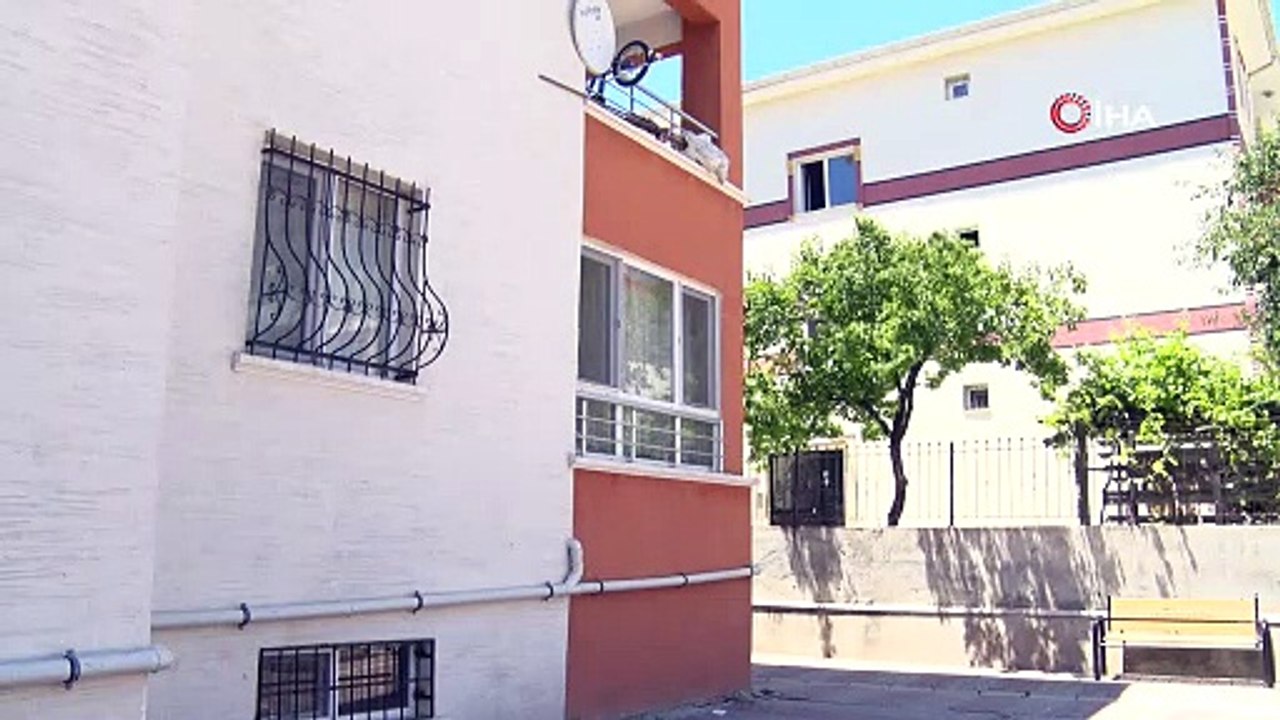 Kadın kılığına giren oğul, annesini öldürdü
