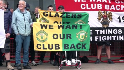Les fans manifestent contre les Glazers : "Nous en avons assez"