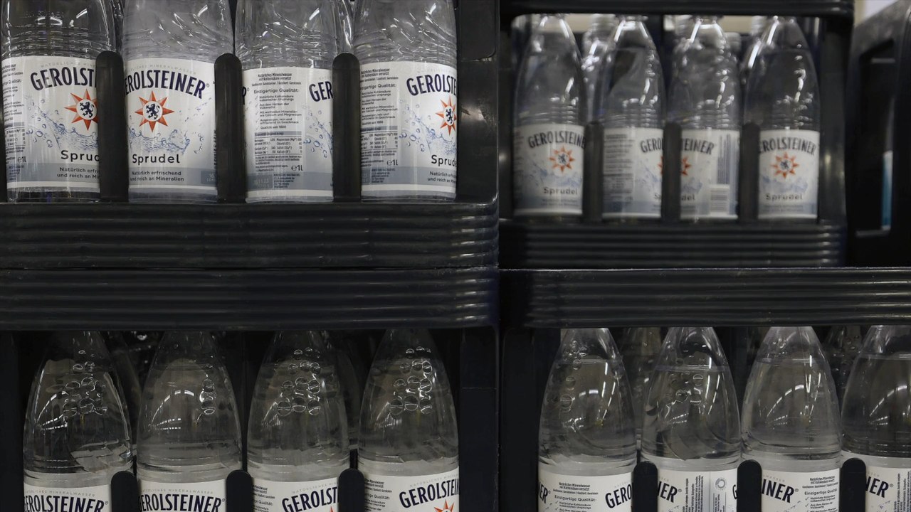 Vorsicht vor Schimmel: Gerolsteiner ruft Wasser zurück!