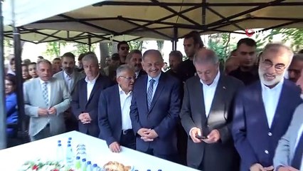 Bakan Özhaseki: Depremde oluşan maddi zarar 100 milyar dolar