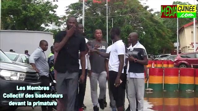 Sport : les membres collectif des basketeurs