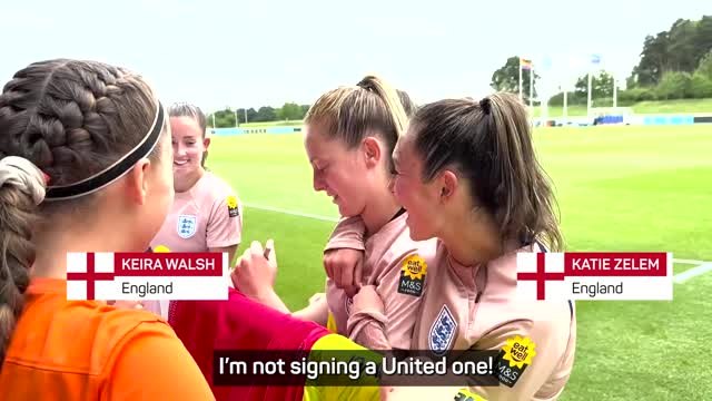 'I'm not signing a United one!' - Lionesses joke about Red Devils top