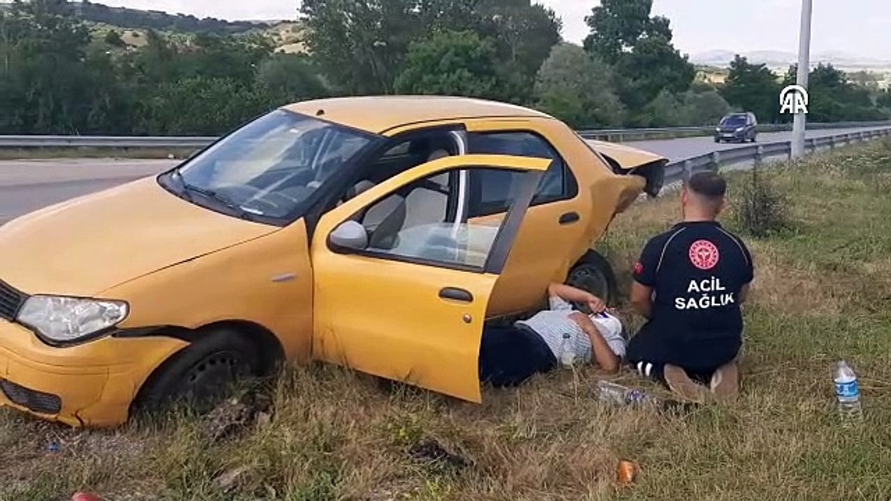 Çorum'da iki ayrı trafik kazasında 8 kişi yaralandı