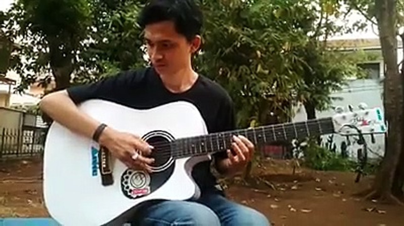 Sweet Child O' Mine - Guns N' Roses (cover guitar)