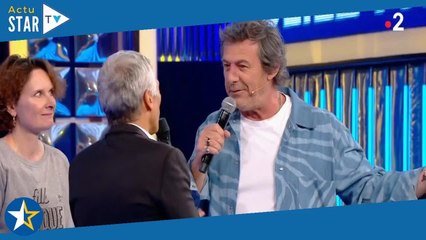 "Je t'aime très fort" : Jean-Luc Reichmann débarque par surprise dans N'oubliez pas les paroles et f