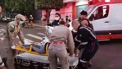 Mulher sofre fratura exposta após acidente na avenida Paraná, em Umuarama