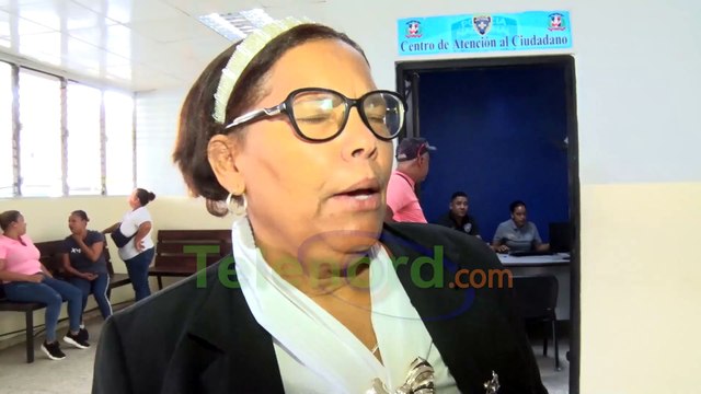 Vice alcaldesa de Castillo denuncia le robaron su celular en autobús ruta Santo Domingo-Nagua