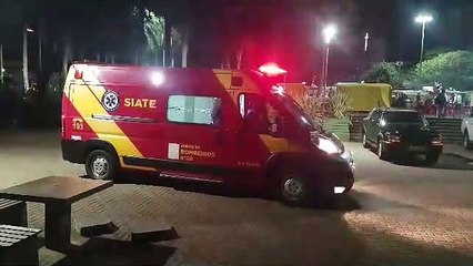 Homem sofre luxação em joelho durante partida de basquete na Praça Wilson Joffre