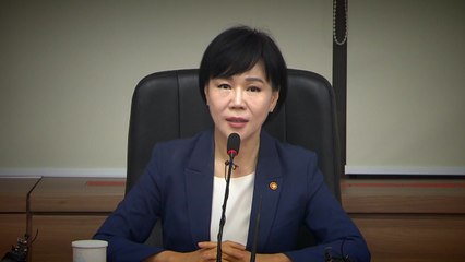 [뉴스라이브] 전현희 "시련의 연속...마지막 1년은 업무 마비" / YTN