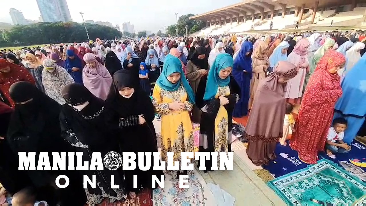 Muslims gather in Quirino Grandstand to celebra...