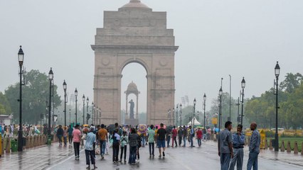 Delhi Weather Today: दिल्ली में आज भी बरसेंगे बादल, IMD ने जारी किया Yellow Alert