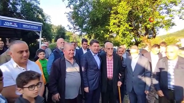 Bakan Yılmaz Tunç, baba ocağında bayramlaşma programına katıldı