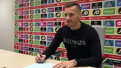 Trabzonspor, Süper Lig'i sallayacak yıldızı getiriyor! Southampton ile her konuda anlaşma sağlandı