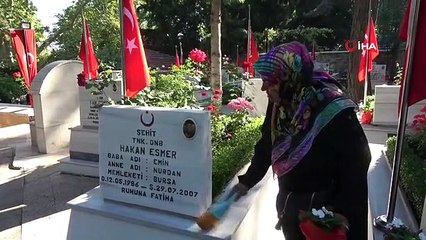 Şehit annesinin sözleri yürek dağladı