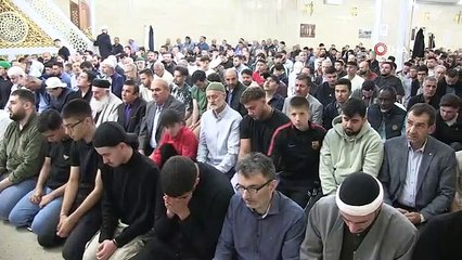 Almanya'da Kurban Bayramı namazı kılındı