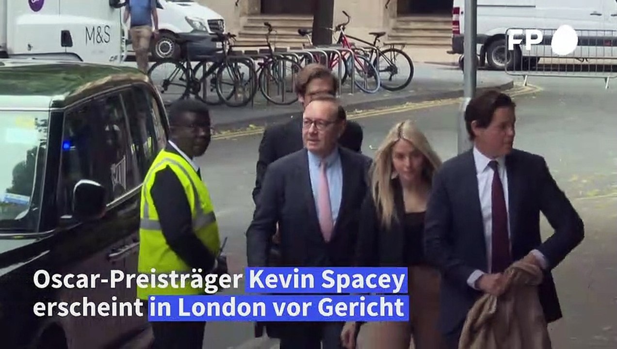 Kevin Spacey erscheint in London vor Gericht