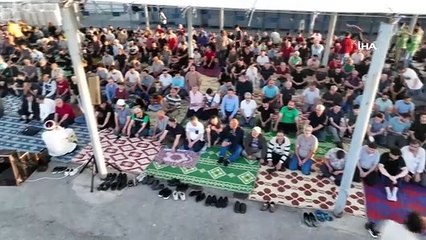 Sultanbeyli'de bayramlaşma kurban alanında yapıldı