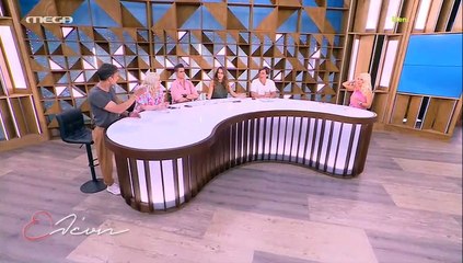 Ελένη Μενεγάκη: Οι πρώτες διακοπές με τον Μάκη της και η αποκάλυψη on air  73 Headline