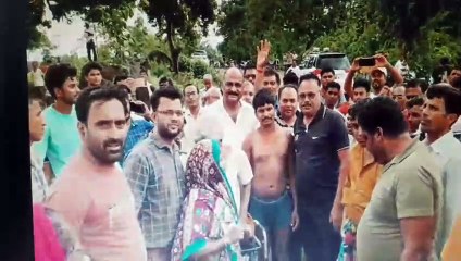 सेना के हेलीकॉप्टर ने टापू पर फंसे पांच लोगों का किया रेस्क्यू