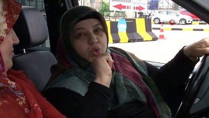 Les expatriés qui passeront l'Aïd al-Adha avec leurs familles entrent dans le pays