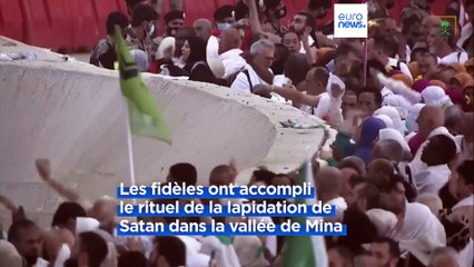 Près de La Mecque, une foule de fidèles pour le rituel de la lapidation de Satan