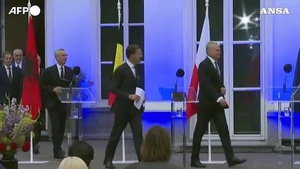 Stoltenberg: "Nato pronta a difendersi contro Mosca o Minsk"