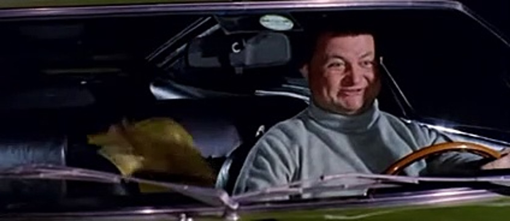 Pippo Franco L'autostop - migliori scene comiche divertenti Film cult Giovannona Coscialunga disonorata con onore 1973 Edwige Fenech