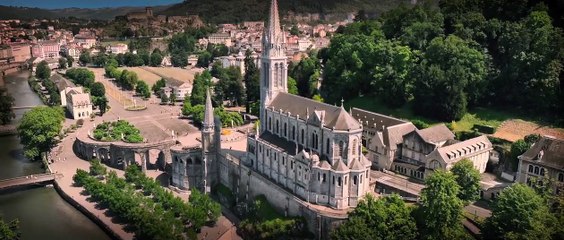The Miracle Club Bande-annonce (EN)