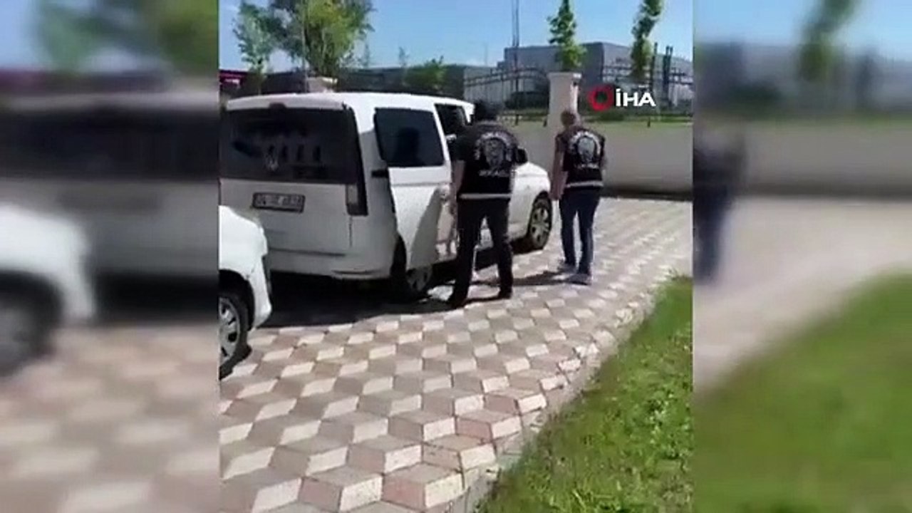 Père et fils, qui ont grièvement blessé leurs voisins avec une hache, ont été arrêtés