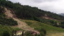 Alluvione in Emilia Romagna: il video dal drone delle strade distrutte