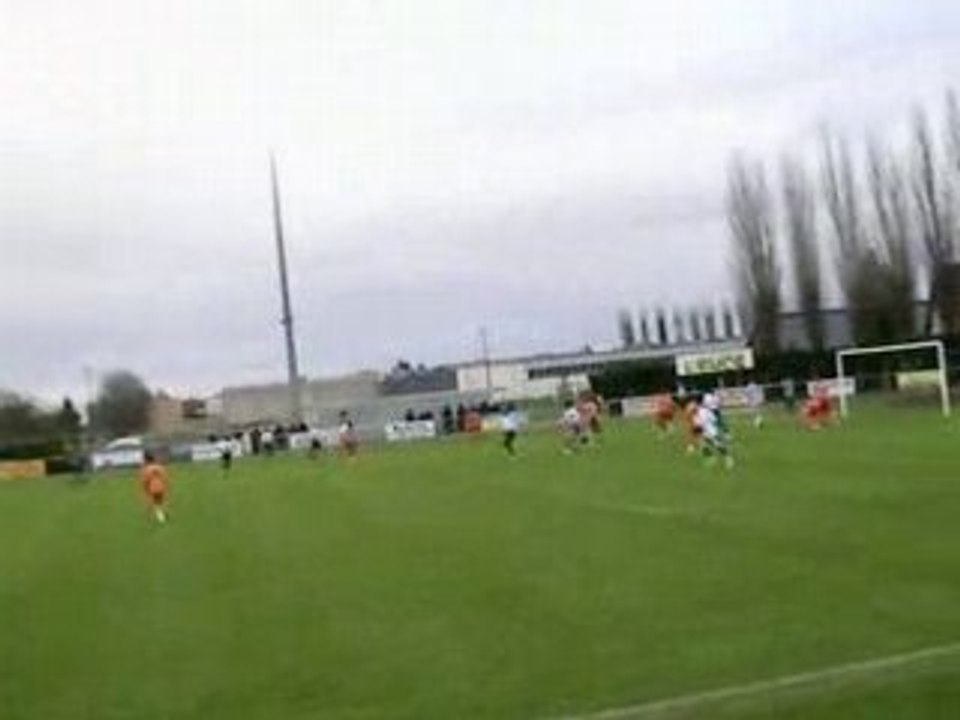 Le but de pacy contre lens par Bezzou