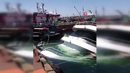 Un bateau d'excursion a coulé sur la plage de Yenikapi
