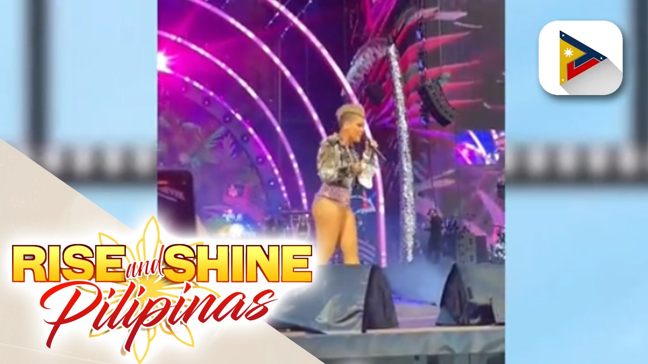 TALK BIZ | Isang fan, inihagis ang abo ng kaniyang ina sa kalagitnaan ng concert ni Pink