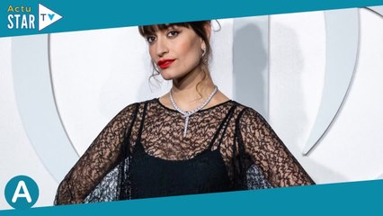 Clara Luciani : Nouvelle photo de son baby-bump, lors d'une exposition rendant hommage à une star in