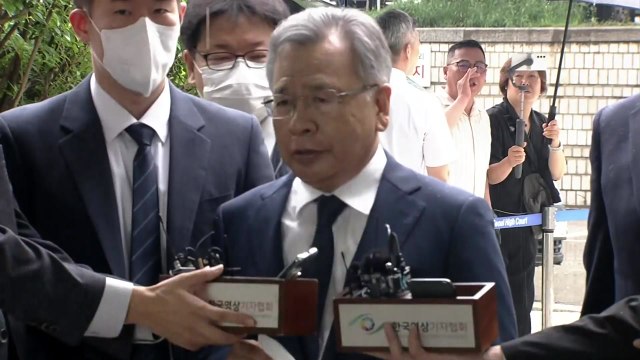 '50억 클럽' 박영수 전 특검 구속영장 심사 출석 / YTN