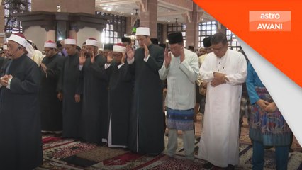 PM tunai solat sunat Aidiladha di Masjid Putra