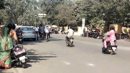 दावा था बारिश में गड्ढे मुक्त शहर का, हकीकत: पहली बौछार में छलनी हो गई सड़कें