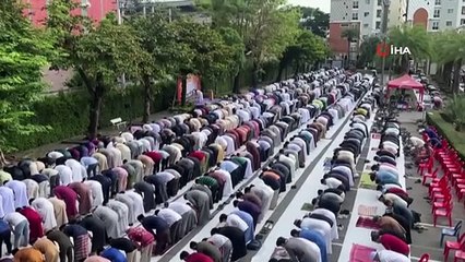 Tayland'da Kurban Bayramı namazı kılındı