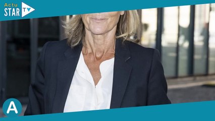 PHOTO Claire Chazal très proche d'un jeune artiste, leur complicité touche les internautes