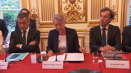 Mort de Nahel: Élisabeth Borne appelle "à l'apaisement et au calme" et adresse "sa confiance aux forces de l'ordre mobilisées pour maintenir l'ordre républicain"