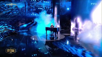 Nuit Incolore chante son tube "Dépassé"