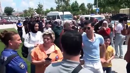 Çorum'da AKP İl Başkanı'nın protesto edildiği bayramlaşma programında gerginlik yaşandı