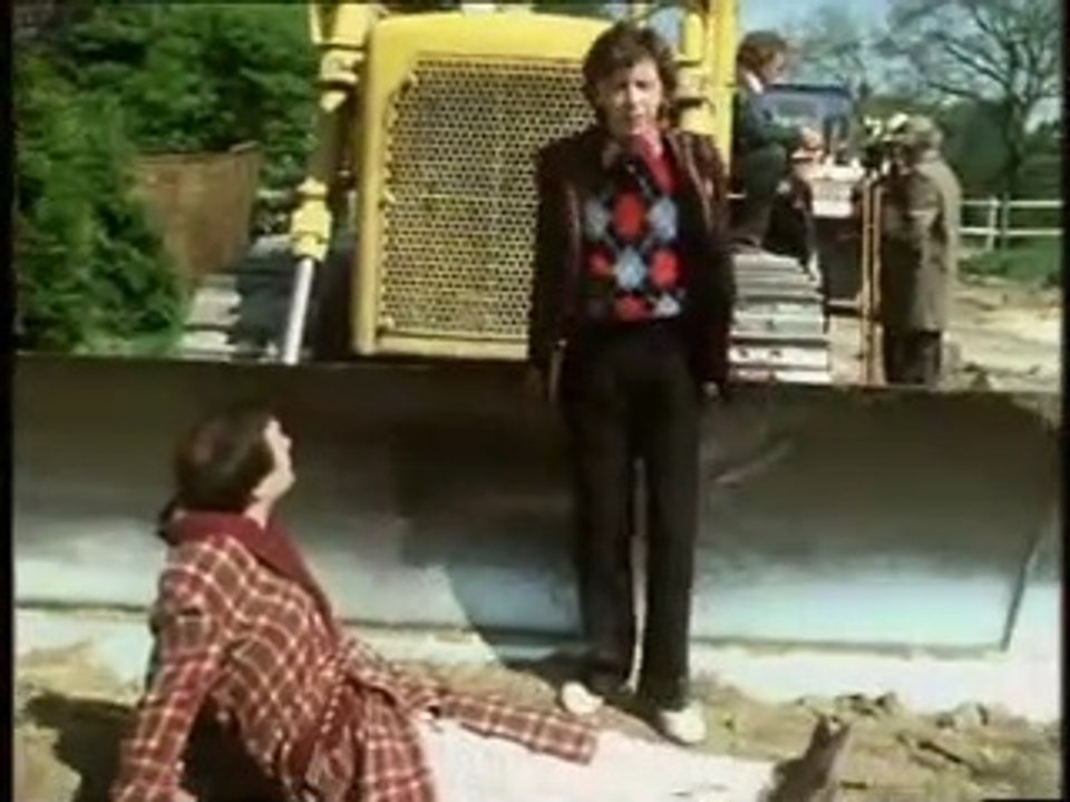 The Hitchhiker's Guide To The Galaxy. E1. Simon Jones • Sandra Dickinson • David Dixon.