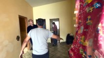 Las víctimas de la okupa de Tenerife entran en su casa deshecha tras cuatro años de calvario: «Por fin»