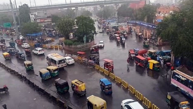 राजधानी में तेज बारिश... देखें वीडियो