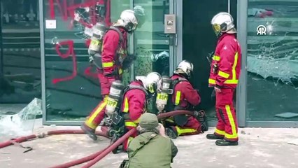 Fransa’da genç sürücünün öldürülmesi sonrası gösterilere polis müdahalesi